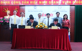 UBND TP. Hà Nội và VNPost hợp tác triển khai tiếp nhận hồ sơ và trả kết quả giải quyết TTHC qua dịch vụ bưu chính công ích