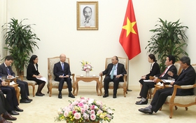 Thủ tướng Nguyễn Xuân Phúc tiếp Chủ tịch Ủy ban Truyền thông Hàn Quốc