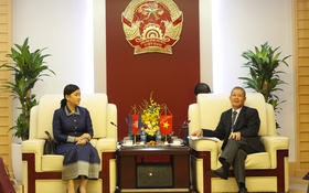 Thứ trưởng Nguyễn Thành Hưng tiếp Đoàn Bộ Bưu chính - Viễn thông Campuchia