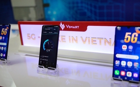 Vinsmart unveils first Vietnamese-made 5G-enabled smartphone