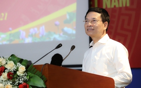 Bộ trưởng Nguyễn Mạnh Hùng phát biểu về chuyển đổi số Công đoàn Việt Nam