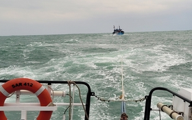 Cứu nạn kịp thời 11 thuyền viên gặp nạn trên vùng biển Quảng Trị