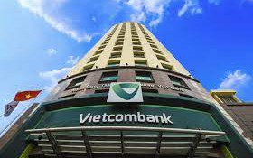Vietcombank, J&T Express ứng dụng QR động thanh toán đơn hàng chuyển phát nhanh