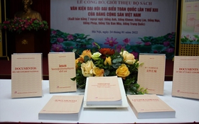 Bộ sách Văn kiện Đại hội đại biểu toàn quốc lần thứ XIII của Đảng được dịch sang 7 ngoại ngữ