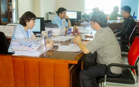 Trung tâm Hành chính công TP Hạ Long thí điểm thực hiện trả thông báo thuế qua hình thức điện tử