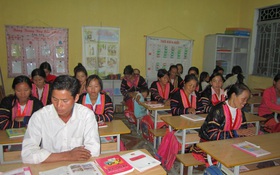 Xóa mù chữ, nâng cao trình độ dân trí cho người dân vùng cao, biên giới Điện Biên