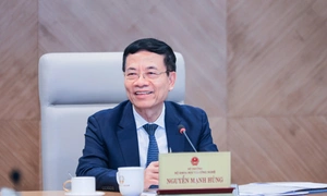 Bộ trưởng Nguyễn Mạnh Hùng nói về AI