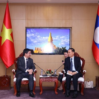 Viet Nam, Laos foster cooperation in science, technology, innovation, and education