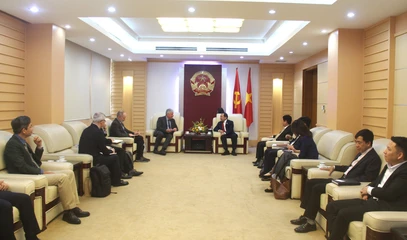 Việt Nam mở rộng hợp tác với ASML trong lĩnh vực bán dẫn