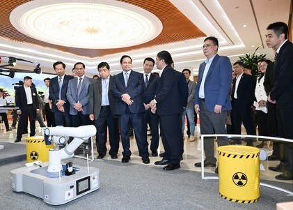 Viet Nam pioneers intelligent robots for nuclear safety