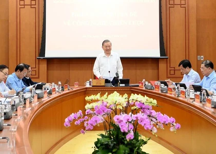 Party chief demands urgent acceleration on strategic tech push