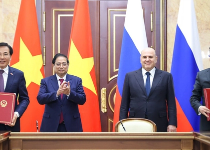 Viet Nam, Russia sign Agreement on construction of first nuclear power plant