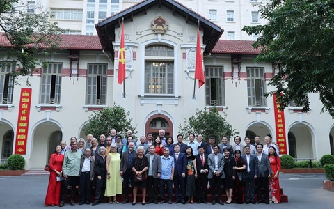 MIC held a meeting with Swedish lecturers from the Project "Advanced Media Training for Journalists in Viet Nam"