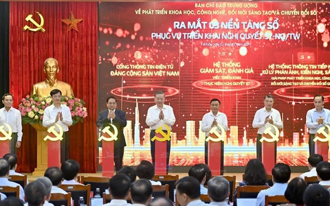 Party chief calls for stronger efforts in innovation, digital transformation