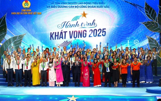 Tôn vinh 219 người lao động tiêu biểu và 71 cán bộ công đoàn xuất sắc ngành Khoa học và Công nghệ