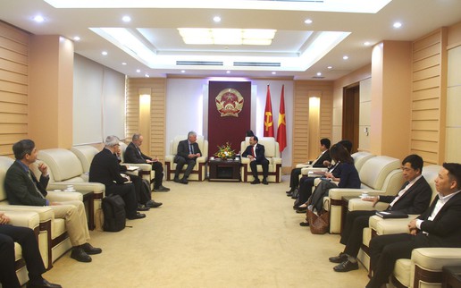 Việt Nam mở rộng hợp tác với ASML trong lĩnh vực bán dẫn