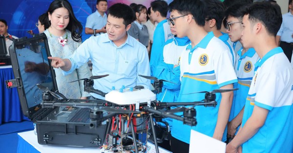 Phát triển nguồn nhân lực cho khoa học, công nghệ, đổi mới sáng tạo và chuyển đổi số quốc gia