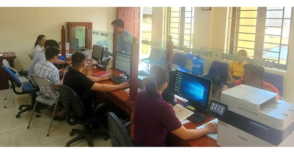 Xóa “lõm” sóng, xây chính quyền số từ thôn bản