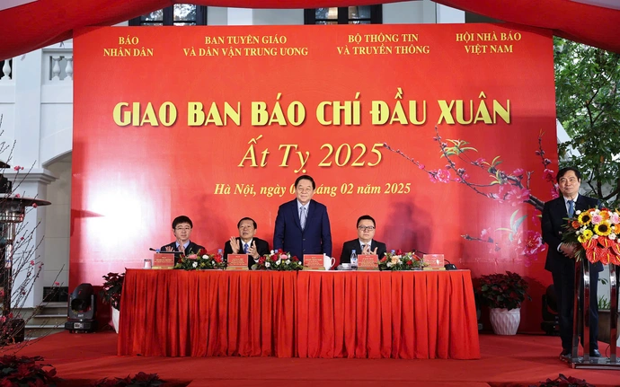 Giao ban báo chí đầu xuân Ất Tỵ 2025