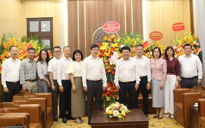 Lãnh đạo Bộ KH&CN thăm, chúc mừng các cơ quan báo chí nhân Kỷ niệm 100 năm Ngày Báo chí cách mạng Việt Nam