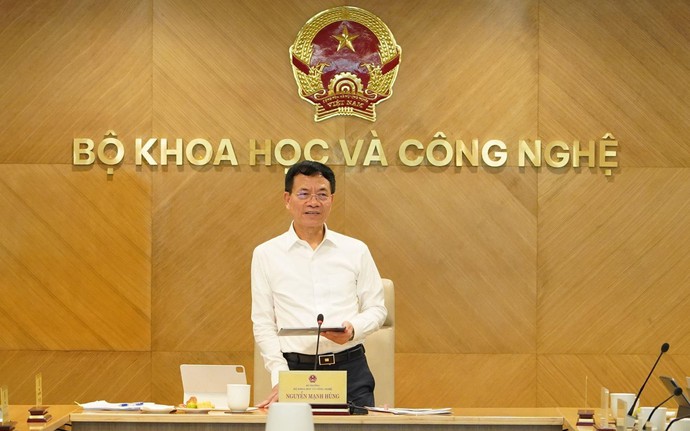 Tăng tốc xây dựng thể chế, triển khai công nghệ, thúc đẩy đổi mới sáng tạo và chuyển đổi số