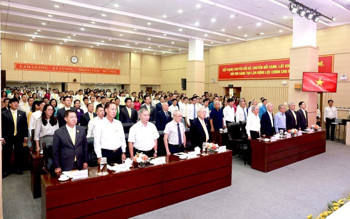 Bưu điện Việt Nam 80 năm đồng hành cùng đất nước