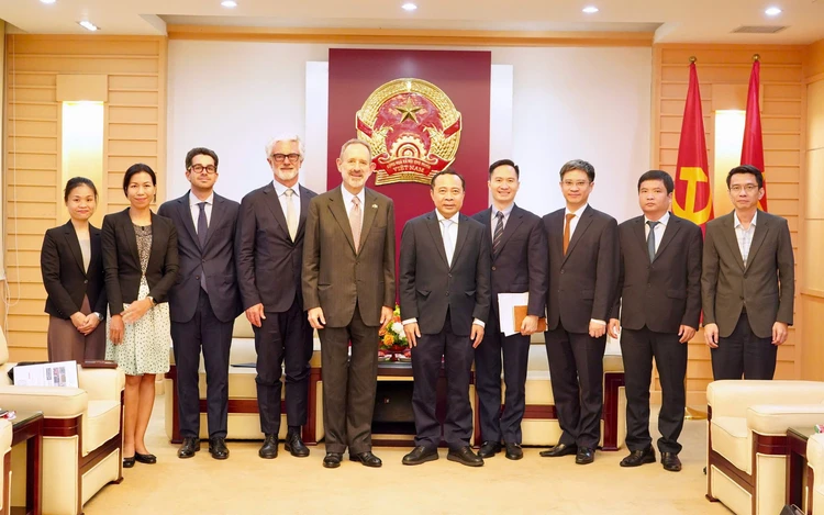 Viet Nam and Italy Expand Science, Technology and Innovation Cooperation in Priority Areas