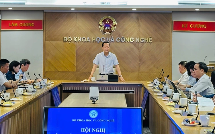 Hoàn thiện hành lang pháp lý phát triển bưu chính thành hạ tầng thiết yếu quốc gia