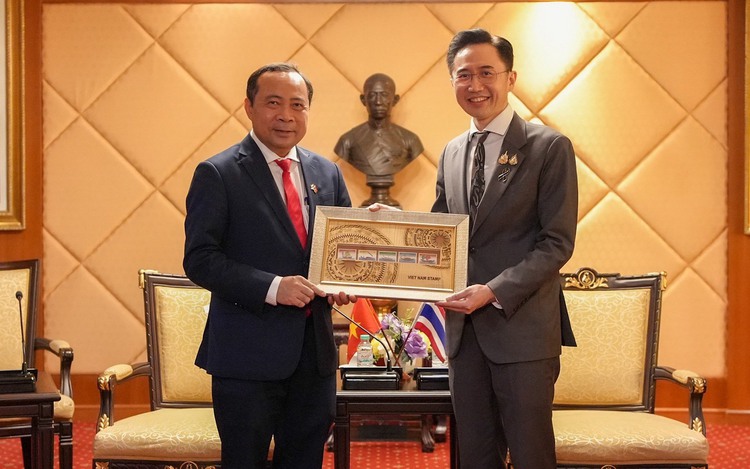 Promoting Viet Nam - Thailand cooperation in science, technology, and innovation