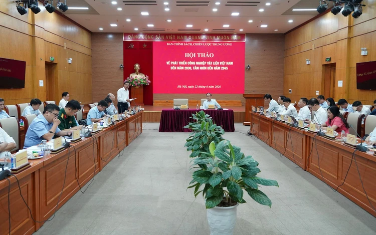 Phát triển công nghiệp vật liệu gắn với tự chủ công nghệ