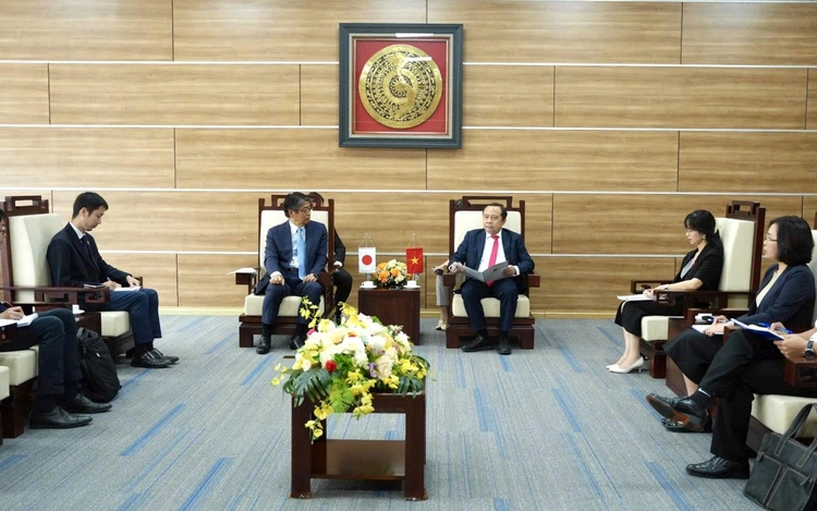 Viet Nam, Japan expand research cooperation and young talent exchange