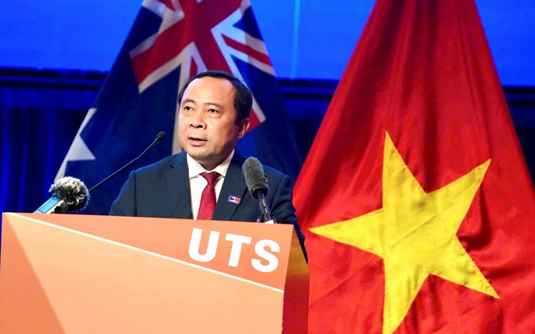 Shifting Viet Nam - Australia science and technology cooperation from "technology transfer" to "joint research, joint development"