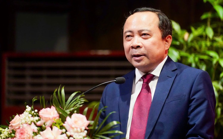 Hãy để thành công của mình trở thành cơ hội cho một người khác