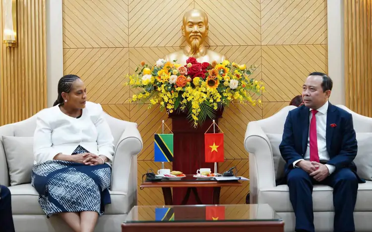 Bộ trưởng Vũ Hải Quân: Người dân là trung tâm trong quá trình triển khai chuyển đổi số tại Việt Nam