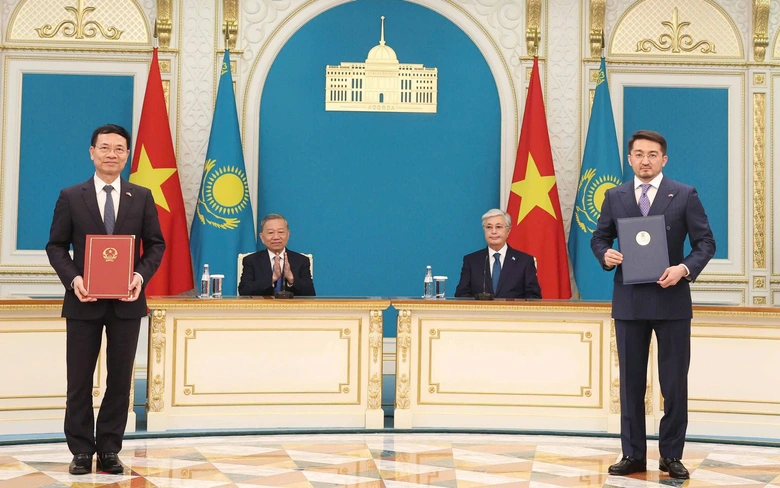 Chương mới trong quan hệ hợp tác Việt Nam và Kazakhstan về phát triển KHCN, ĐMST và CĐS