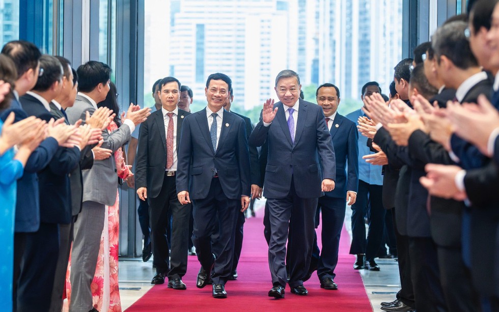 Ngành Khoa học Công nghệ và Bưu chính Viễn thông: Tự hào truyền thống, vững bước vào kỷ nguyên mới