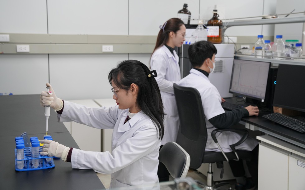 Việt Nam hướng tới làm chủ 10 công nghệ lõi và vận hành tối thiểu 8 phòng thí nghiệm trọng điểm